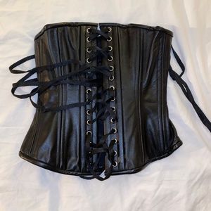 Bettie Page leather underbust corset 24”